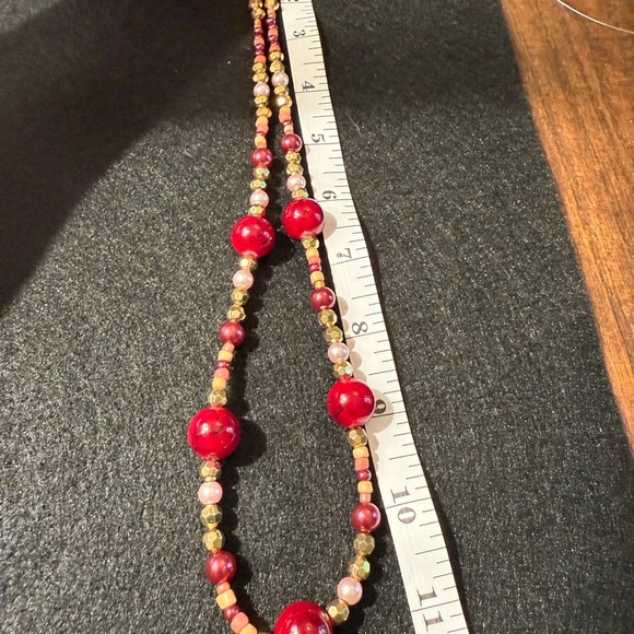 Elegant Red and Gold Beaded Necklace - Picture 5 of 5